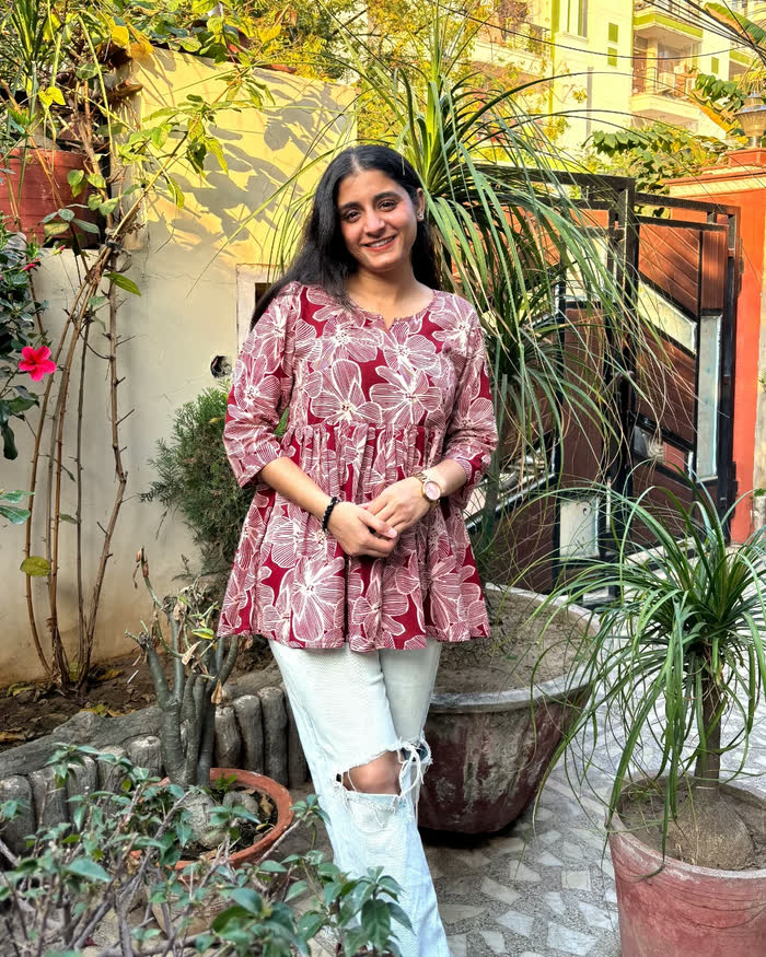 Ruchika, co-founder, wearing one of the kurtis